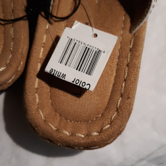 Shoes - Picture 5 of 5